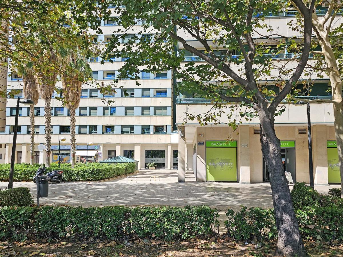 Apartamentos Las Ciencias K Valence Extérieur photo